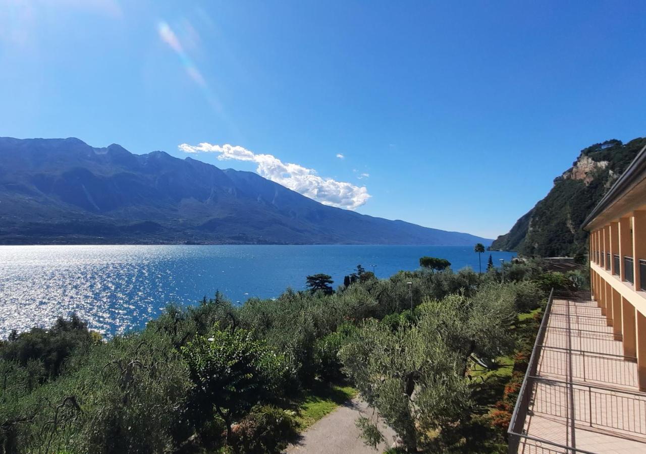 Hotel Mercedes Limone sul Garda Bagian luar foto