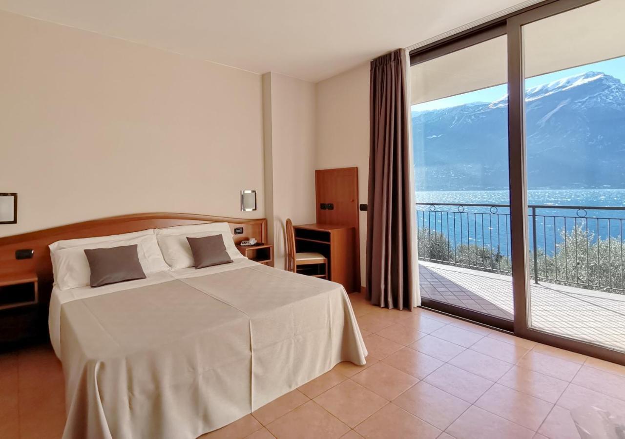 Hotel Mercedes Limone sul Garda Bagian luar foto