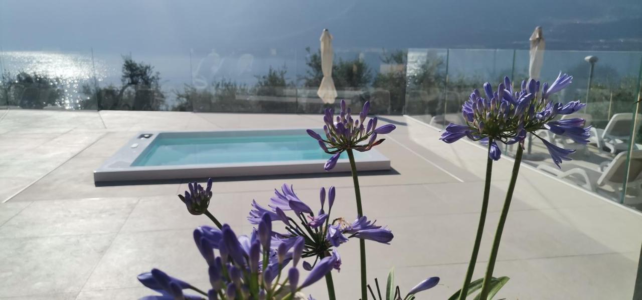 Hotel Mercedes Limone sul Garda Bagian luar foto