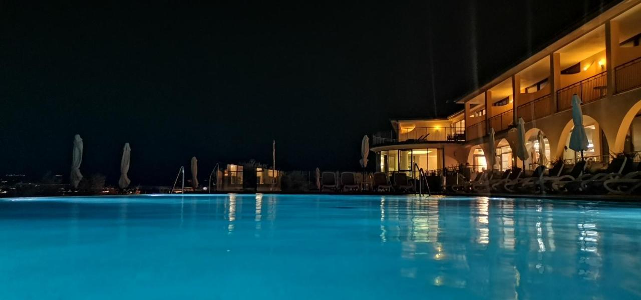 Hotel Mercedes Limone sul Garda Bagian luar foto