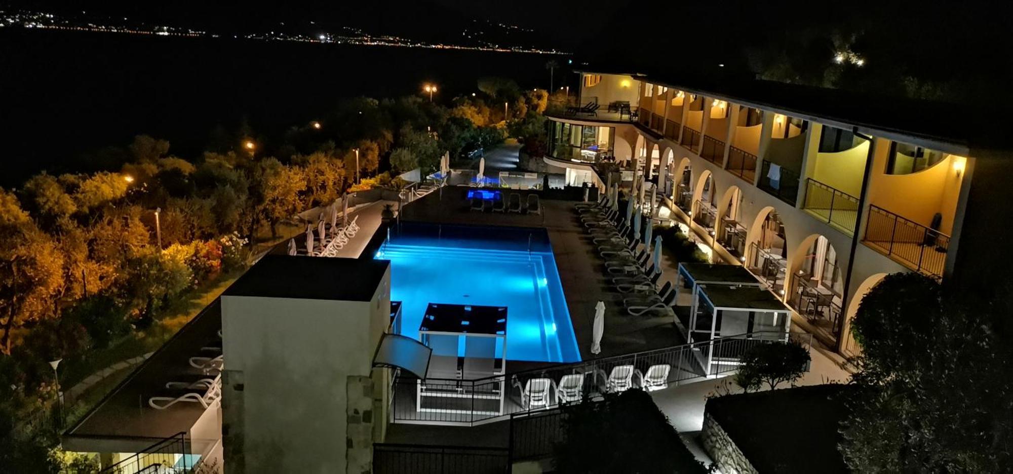 Hotel Mercedes Limone sul Garda Bagian luar foto