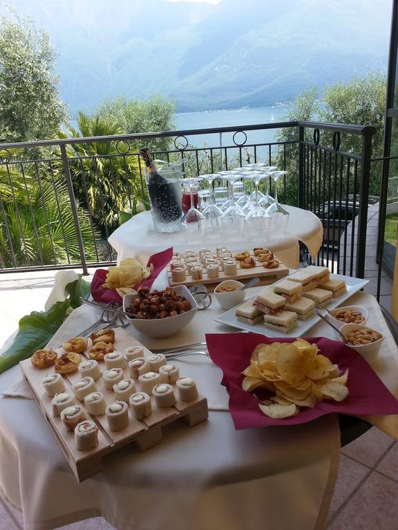 Hotel Mercedes Limone sul Garda Bagian luar foto