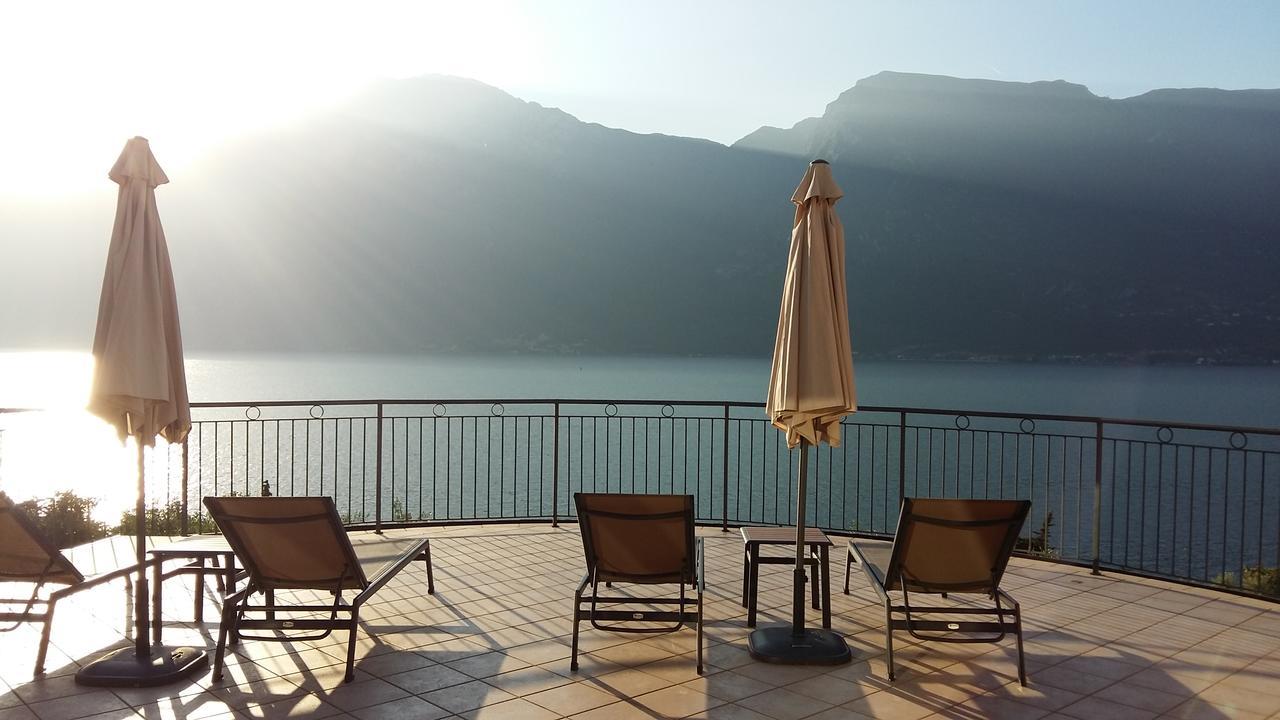 Hotel Mercedes Limone sul Garda Bagian luar foto